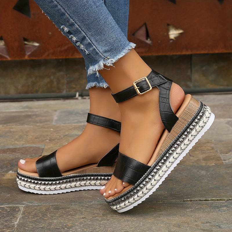VIP Summer Platform Sandals with Ankle Strap and Textured Sole